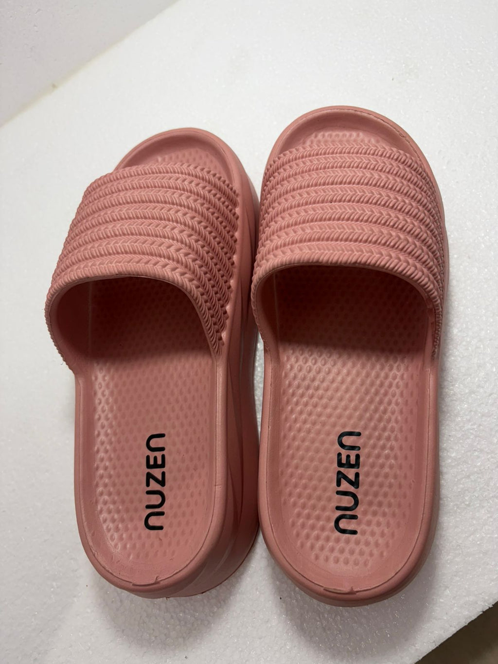 Lightweight Unisex Sporty Flip-Flops