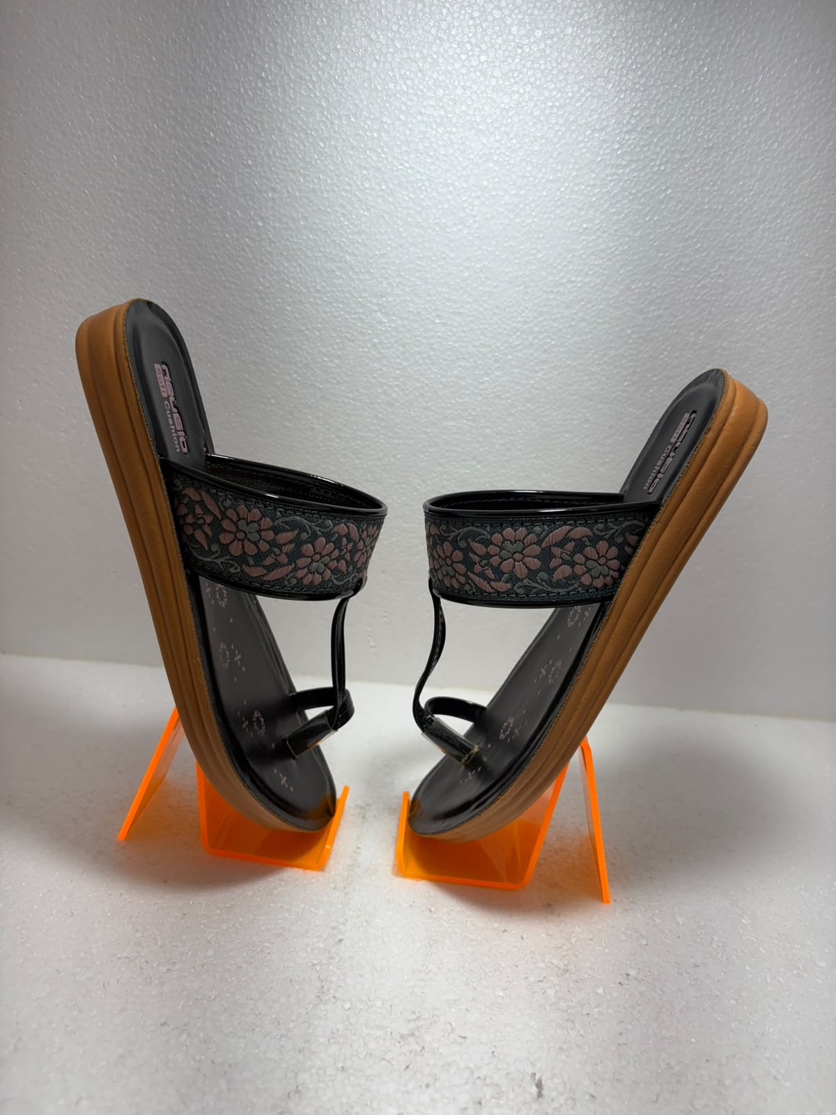 Stylish Women’s Black Soft Cushion Sandals – Elegant Floral Embellished Daily Wear Chappal