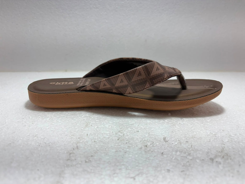 : Stylish Women’s Brown Printed Flip-Flops – Trendy Ethnic Design with Gold Accent for Daily & Casual Wear