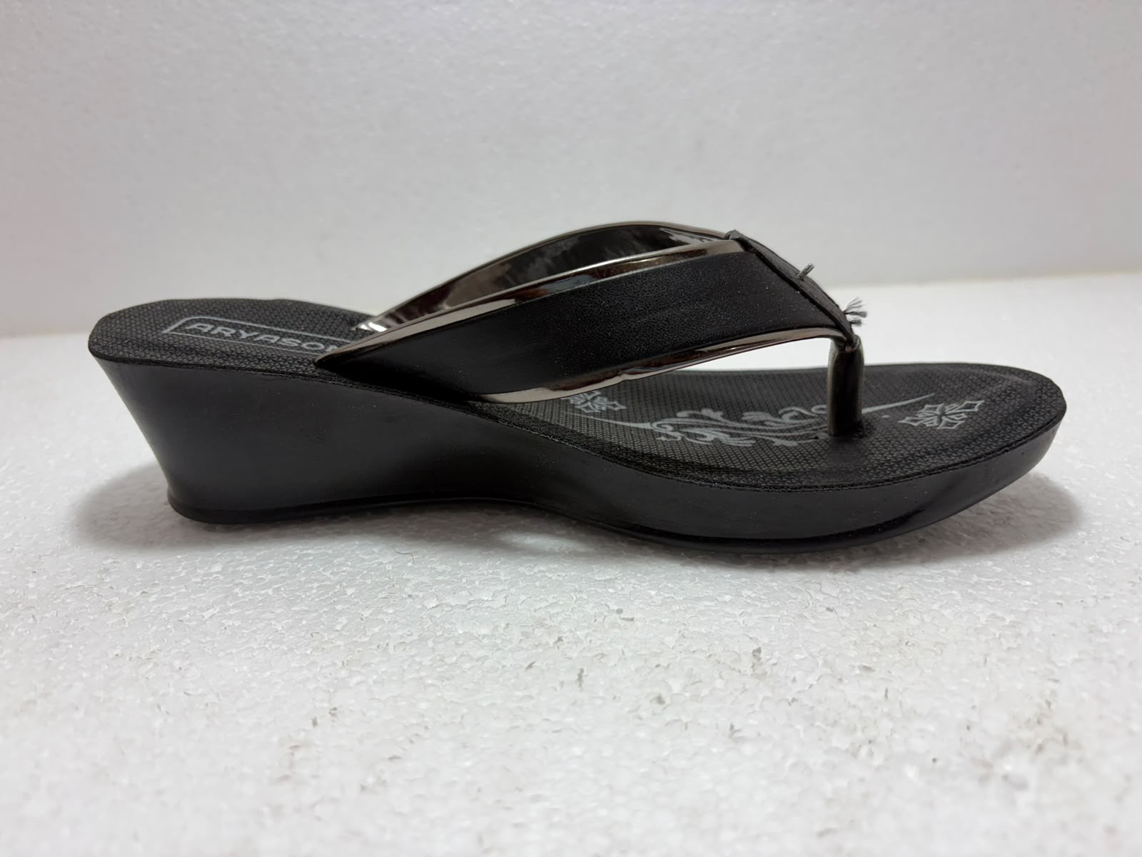 ARYASON Women’s Black Wedge Heel Flip Flops | Comfortable Daily Wear Slippers | Lightweight Stylish Toe-Ring Sandals for Women