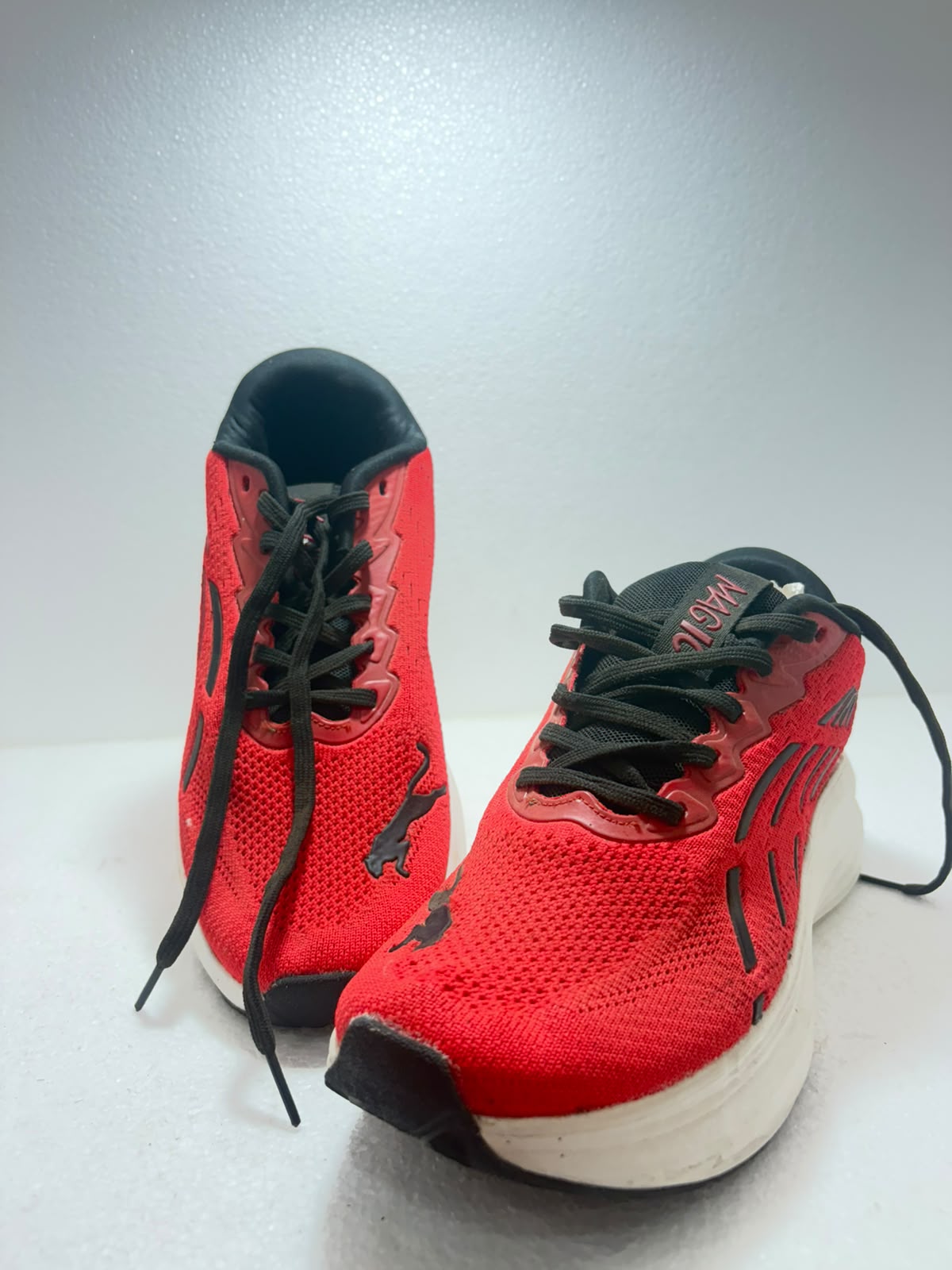Men's Lightweight Sports Running Shoes | Breathable Mesh Lace-Up Sneakers | Soft Cushioned Anti-Slip Casual Walking Shoes | Red